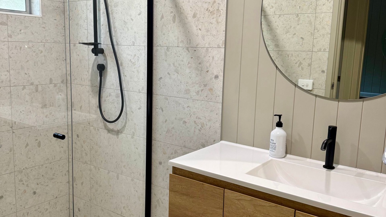 Photo of Bathroom in Sawmill Settlement