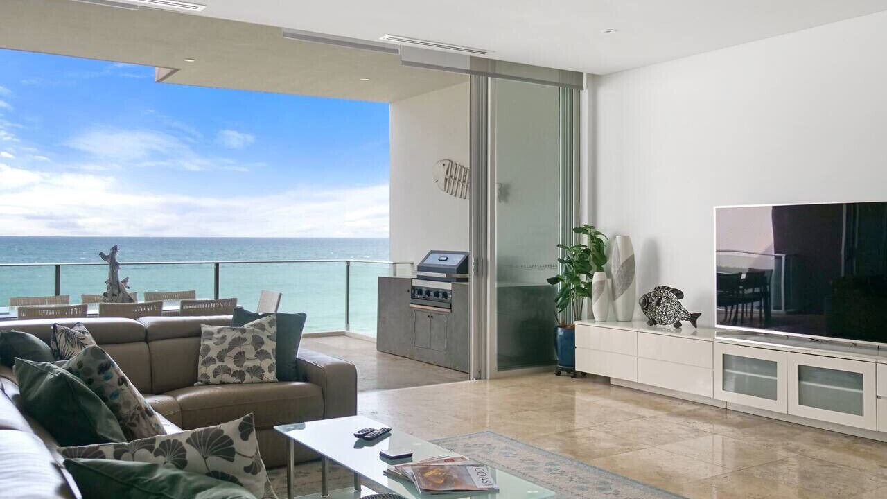 Photo of Livingroom in The Entrance North