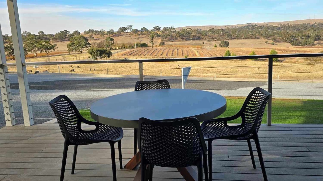 Photo of Outdoor in Emu Flat
