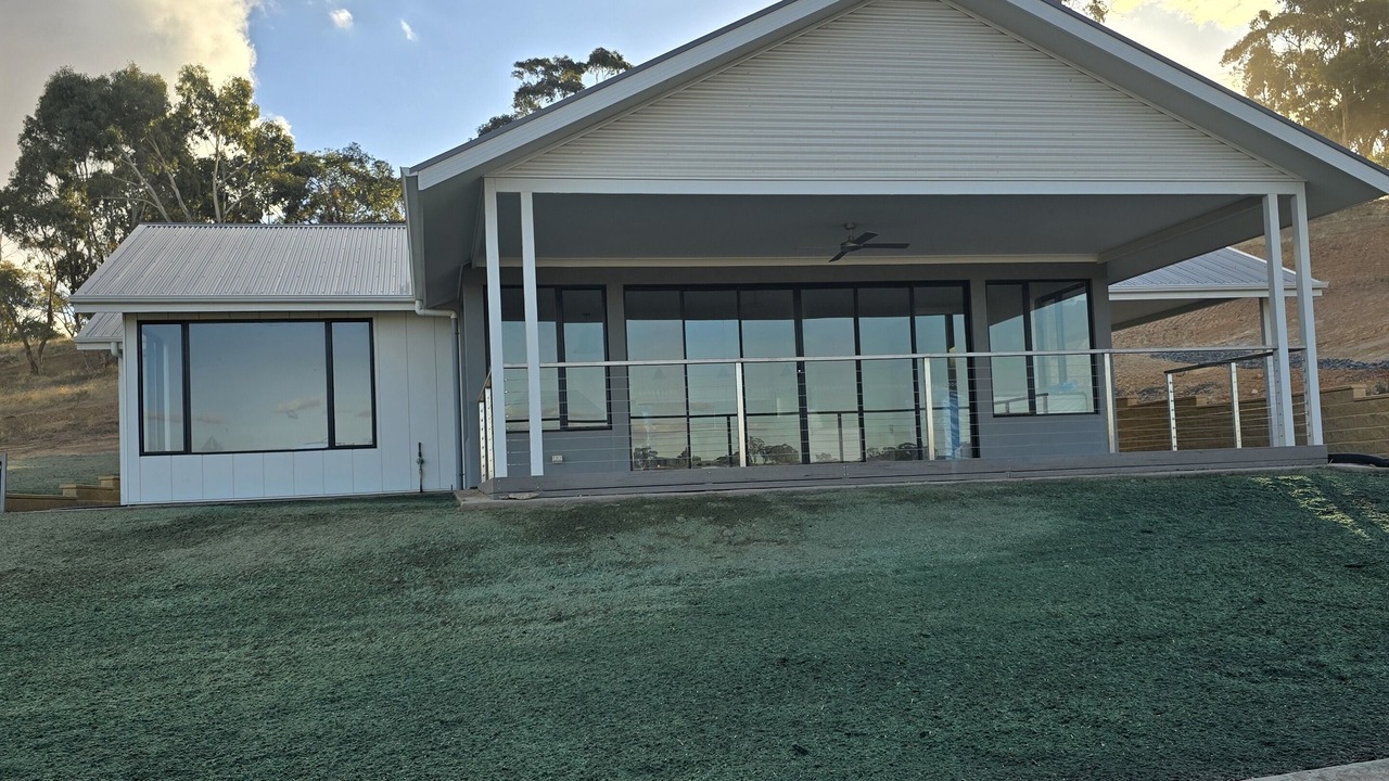 Photo of Outdoor in Emu Flat