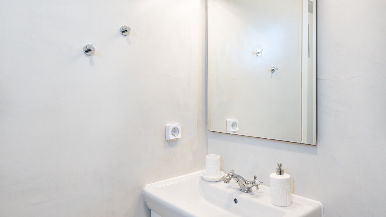 Photo of Bathroom in Tourlos