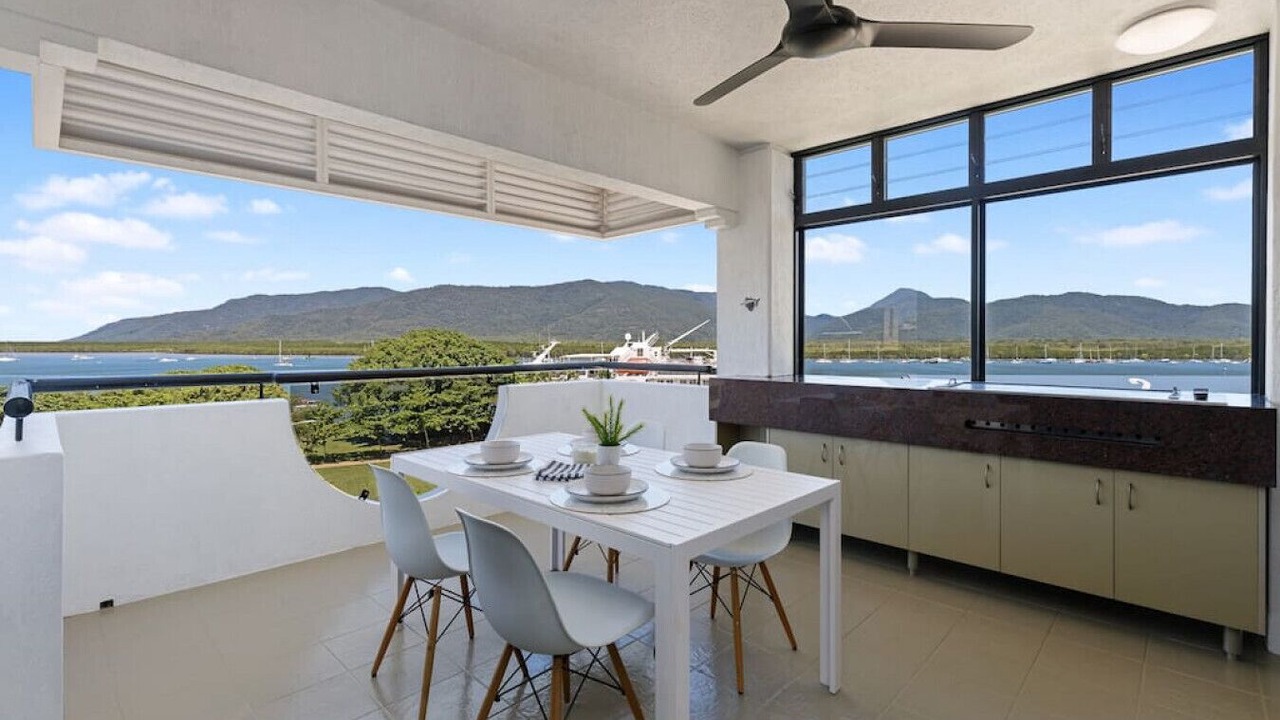 Photo of Patio Balcony in Cairns Central Business District