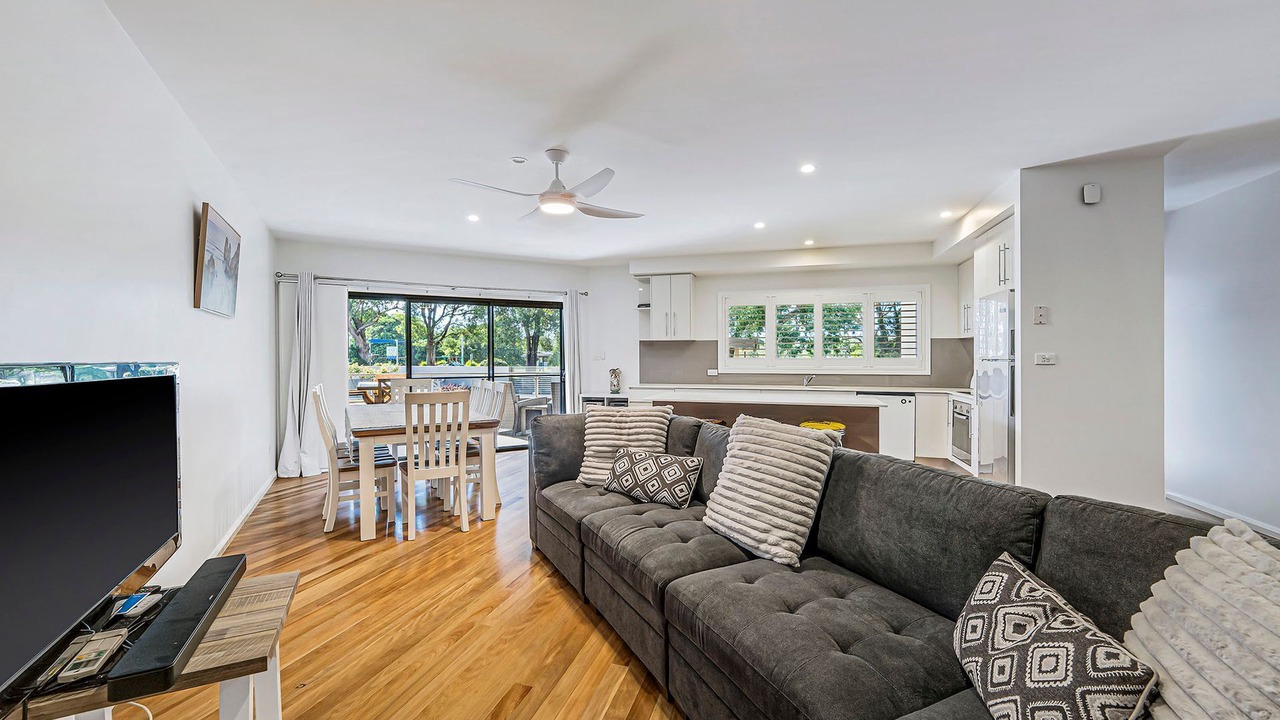 Photo of Livingroom in North Haven