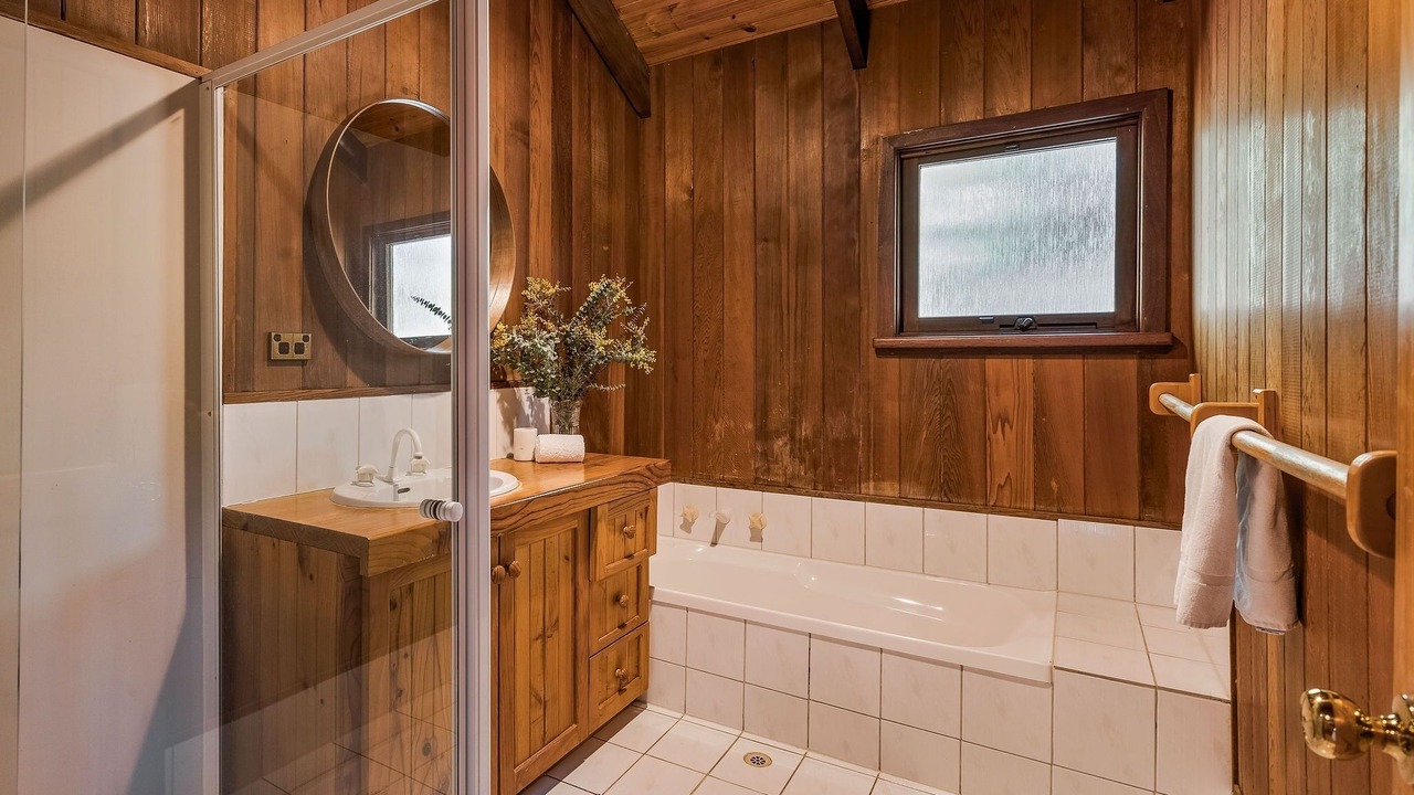 Photo of Bathroom in Eagle Bay