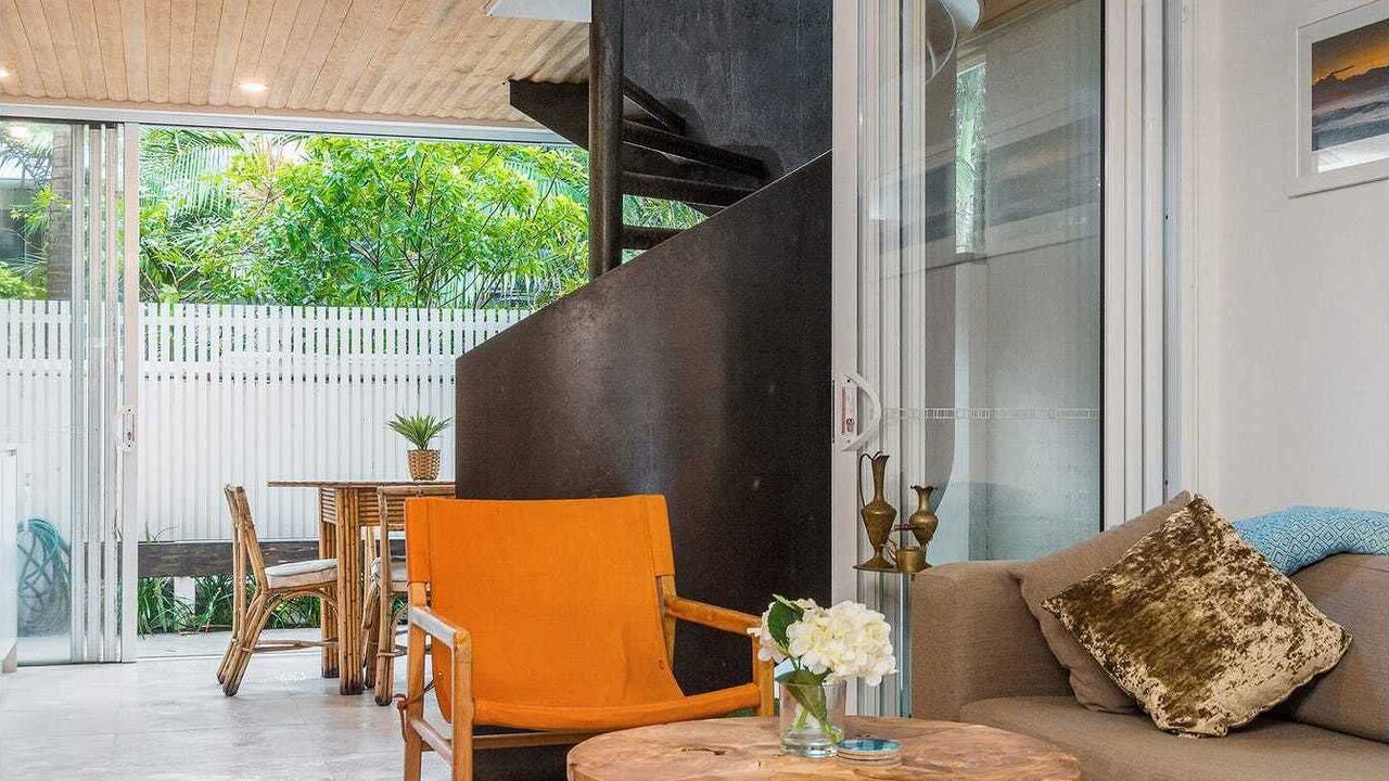 Photo of Livingroom in Belongil