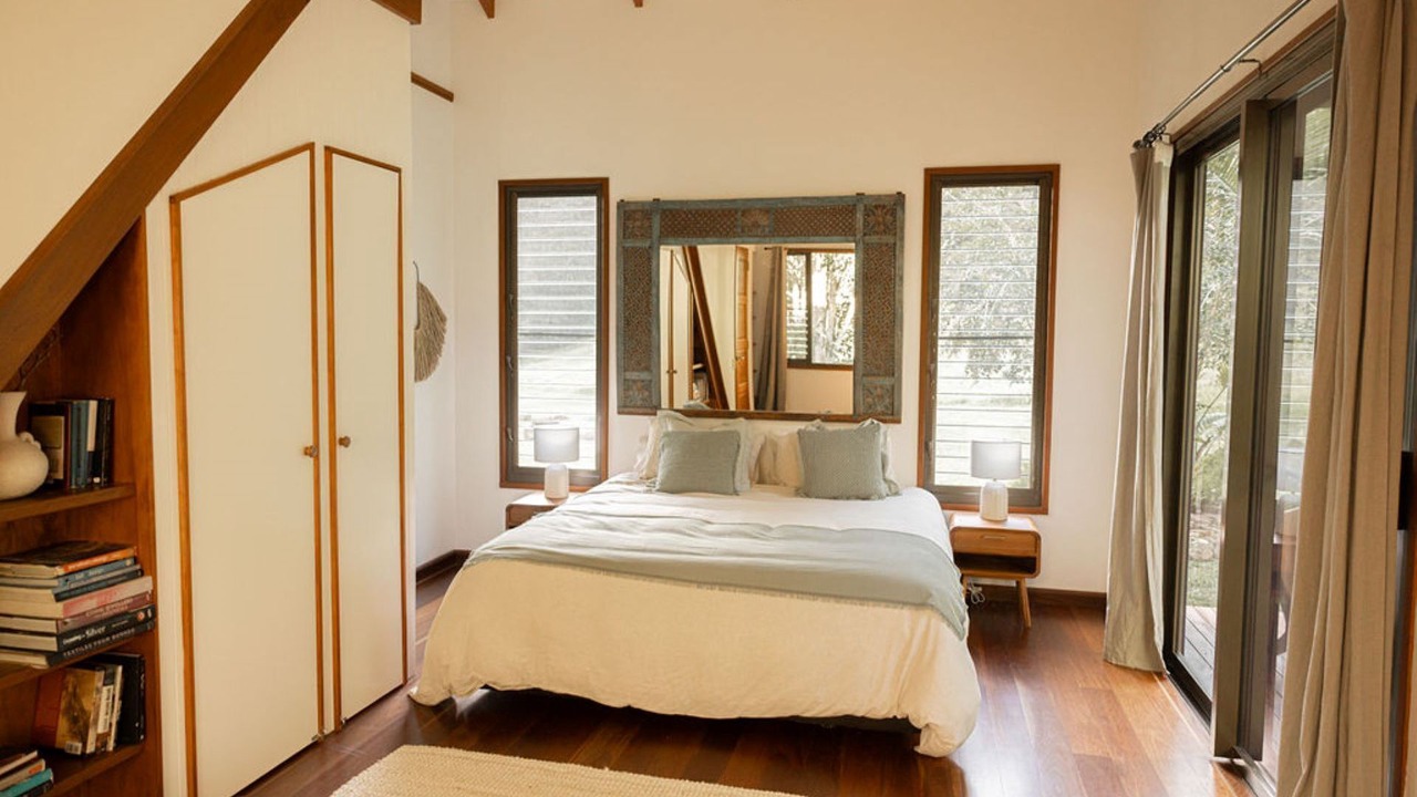 Photo of Bedroom in Main Arm