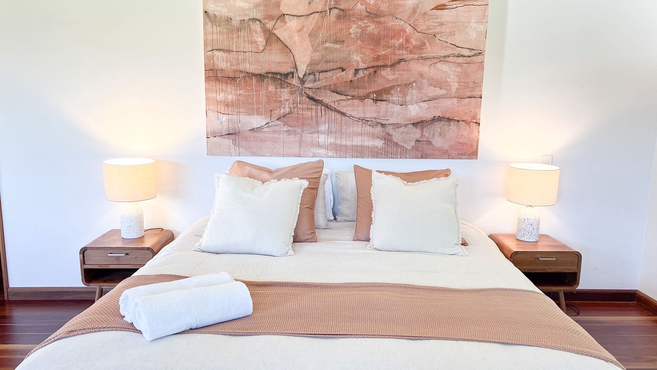 Photo of Bedroom in Main Arm