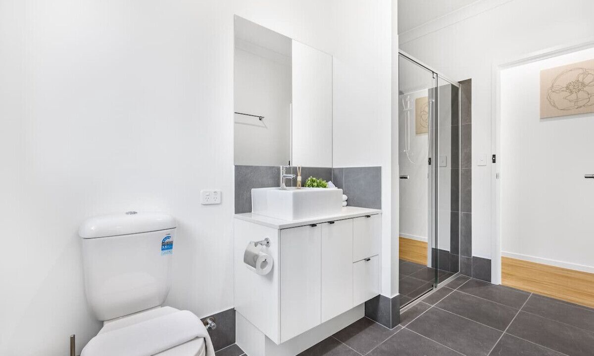 Photo of Bathroom in Greenbank