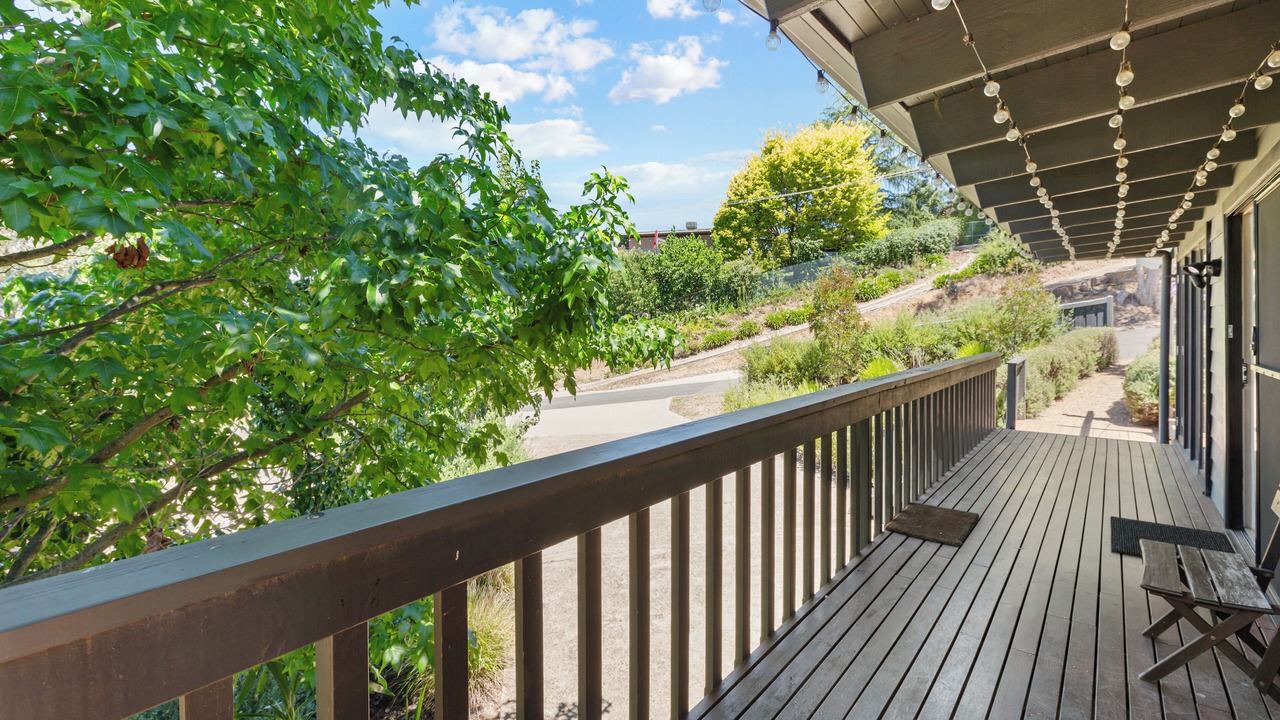 Photo of Patio Balcony in Goughs Bay