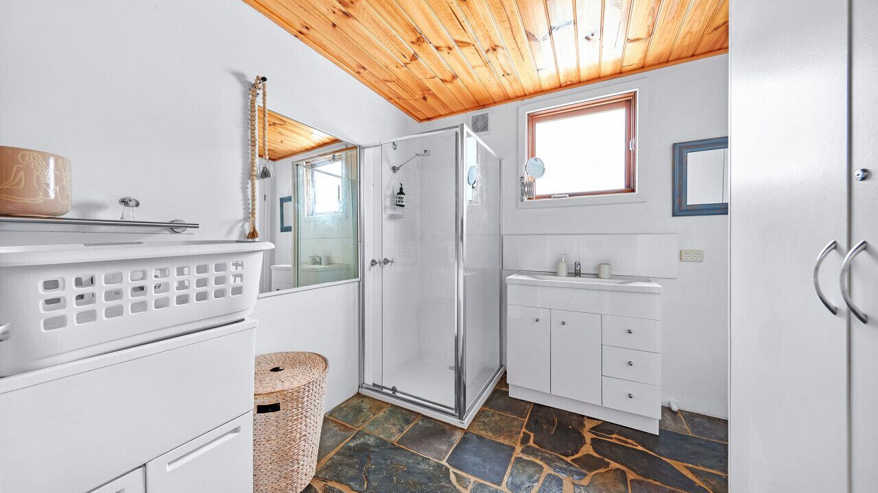 Photo of Bathroom in Aireys Inlet