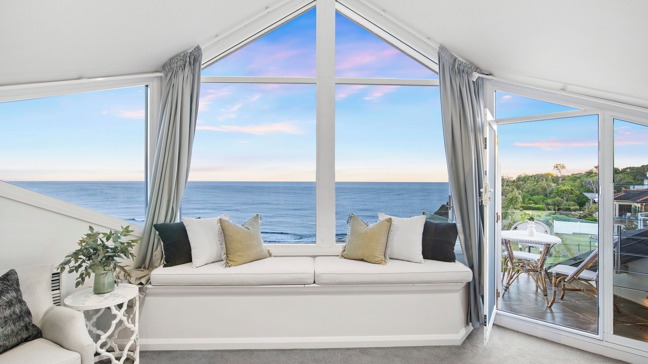 Photo of Livingroom in Forresters Beach