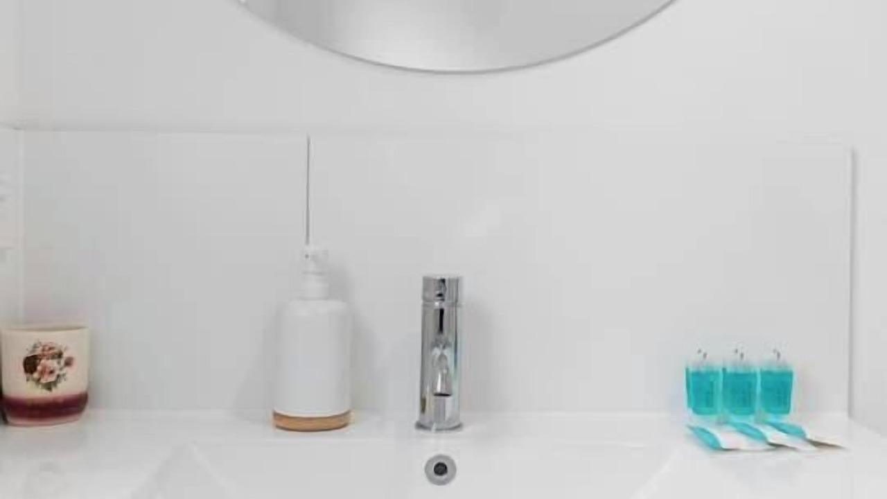 Photo of Bathroom in Lake Wendouree