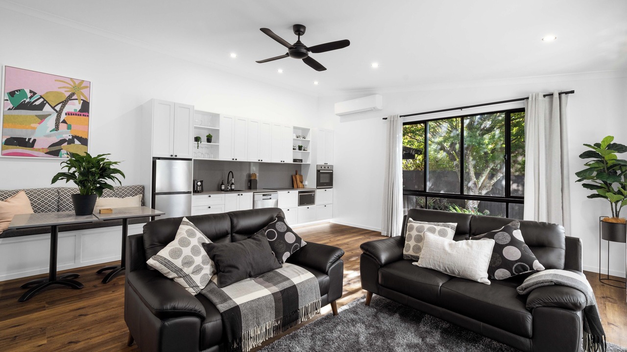 Photo of Livingroom in Springbrook