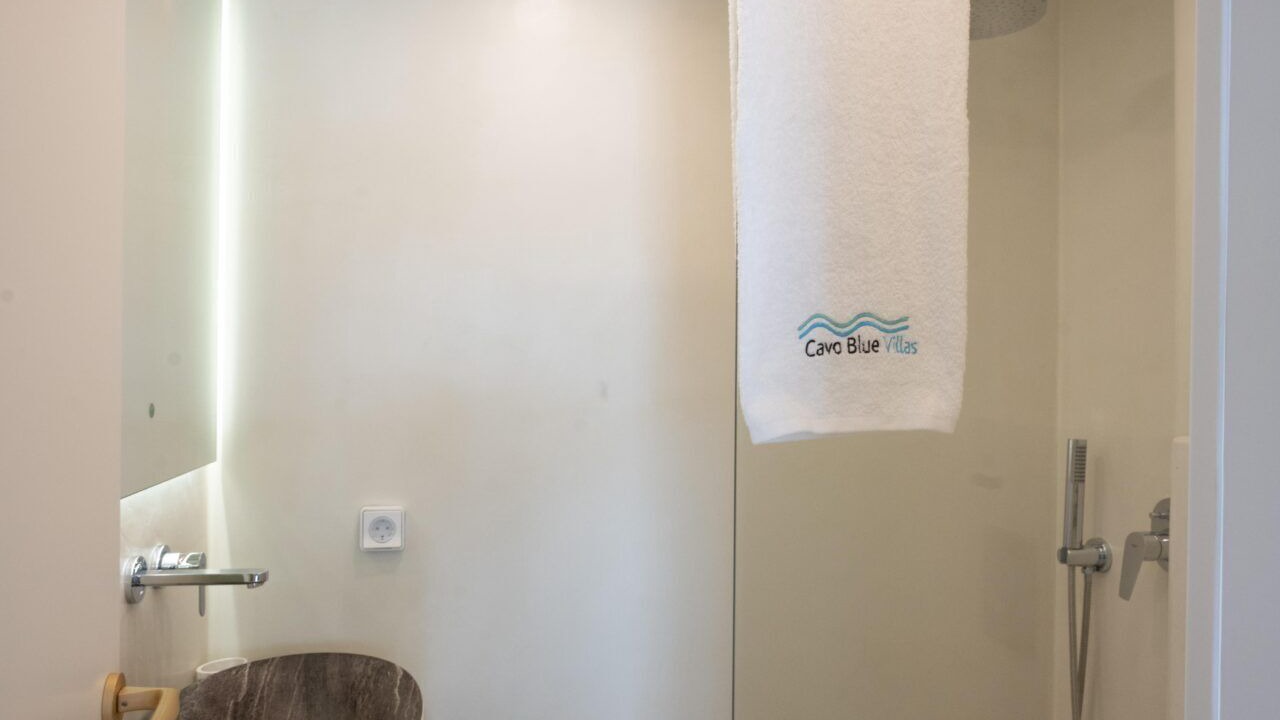 Photo of Bathroom in Elia