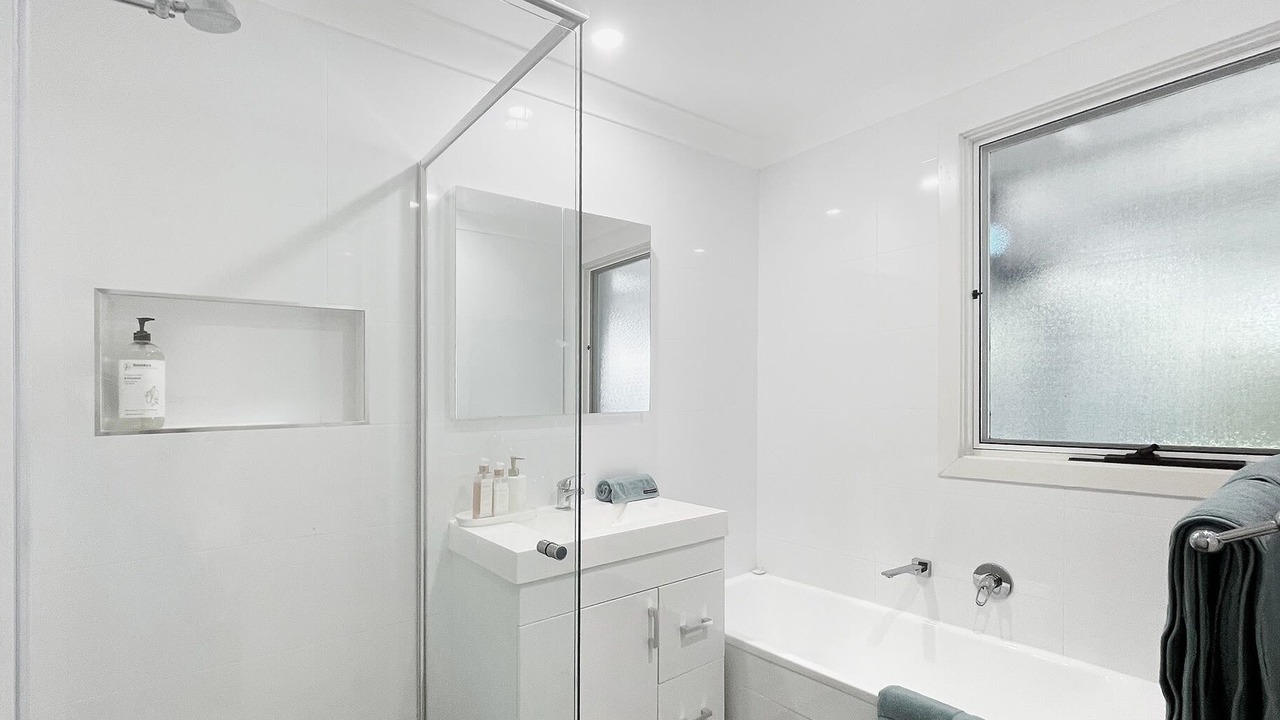 Photo of Bathroom in Oak Flats