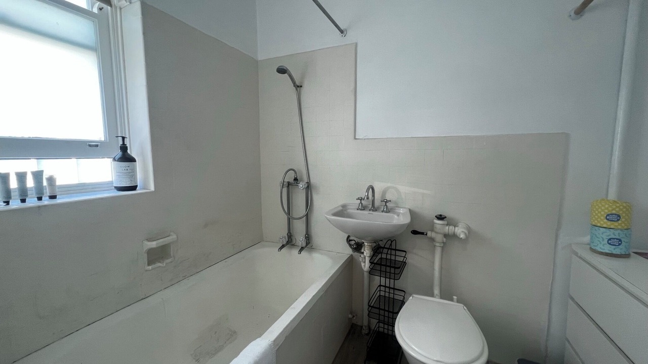 Photo of Bathroom in Woolloomooloo
