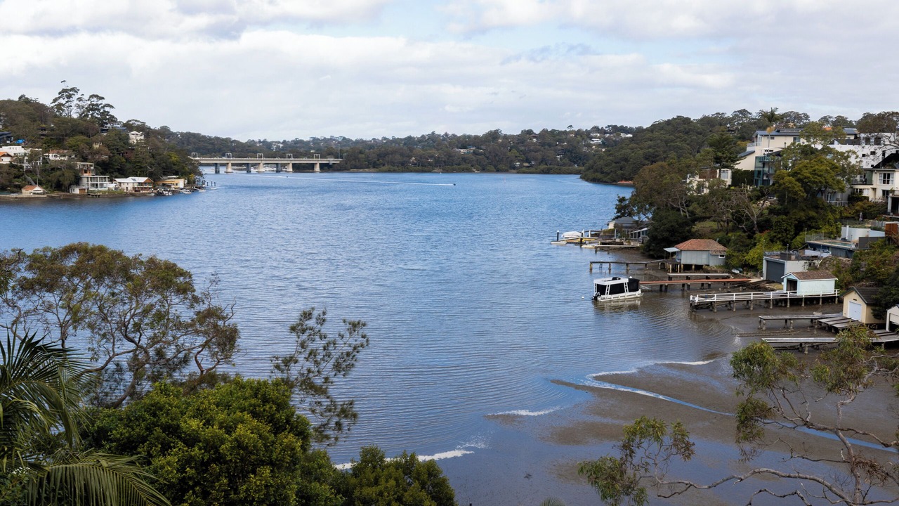 Photo of Others in Oatley