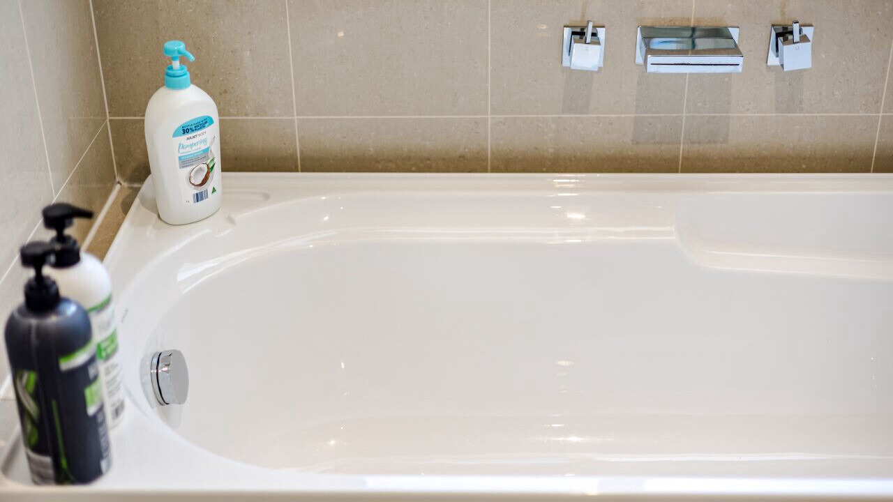 Photo of Bathroom in Sanctuary Lakes