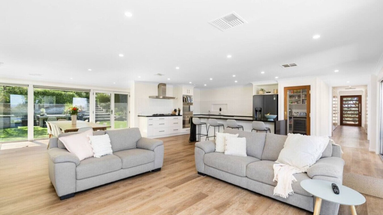 Photo of Livingroom in Brucedale