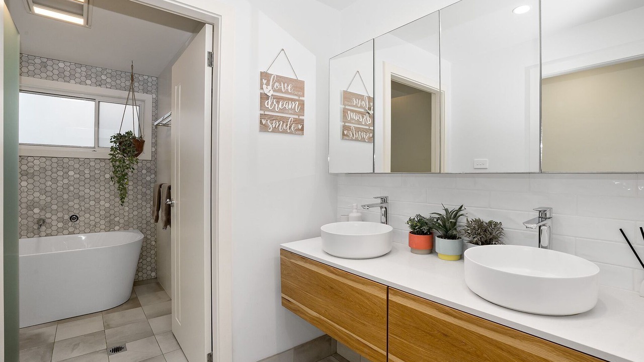 Photo of Bathroom in Warners Bay