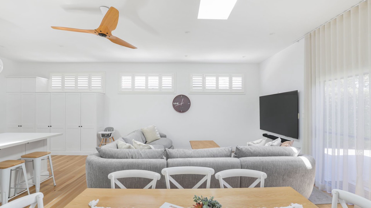 Photo of Livingroom in Warners Bay