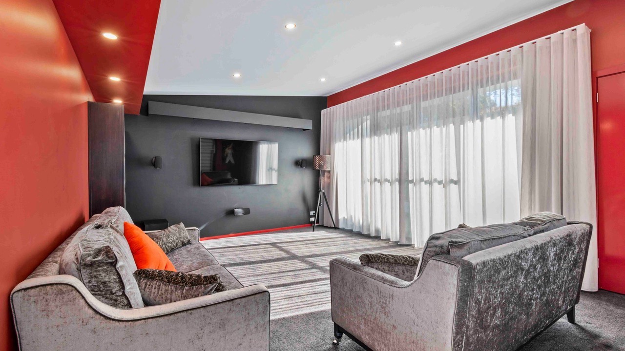 Photo of Livingroom in Long Beach