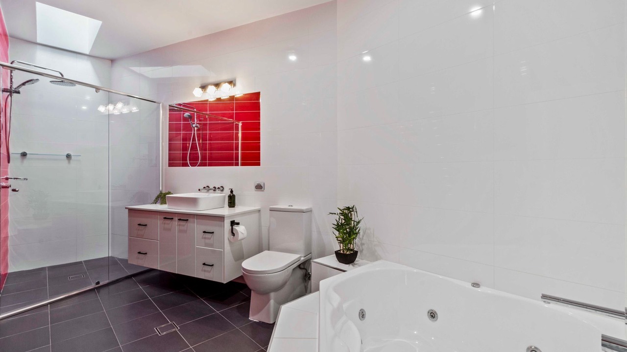 Photo of Bathroom in Long Beach