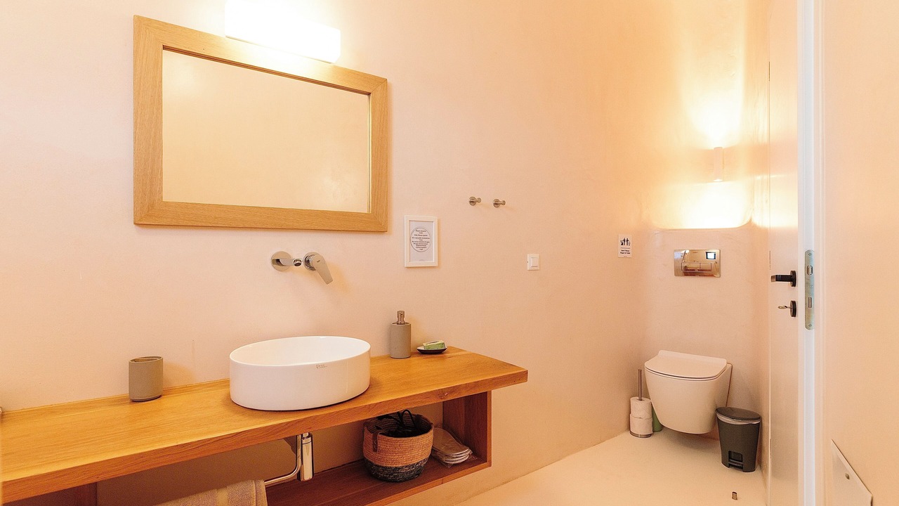 Photo of Bathroom in Elia