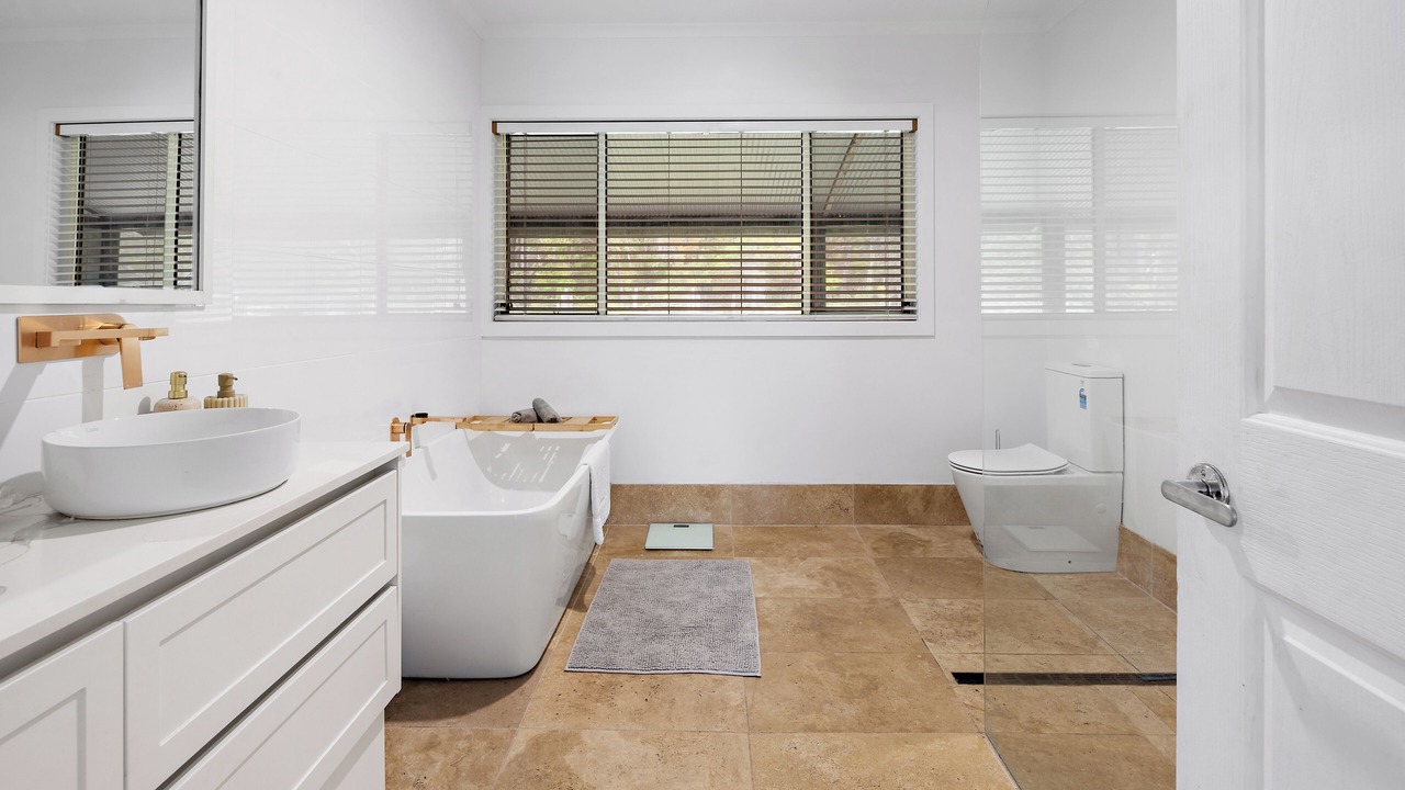 Photo of Bathroom in Fishermans Reach