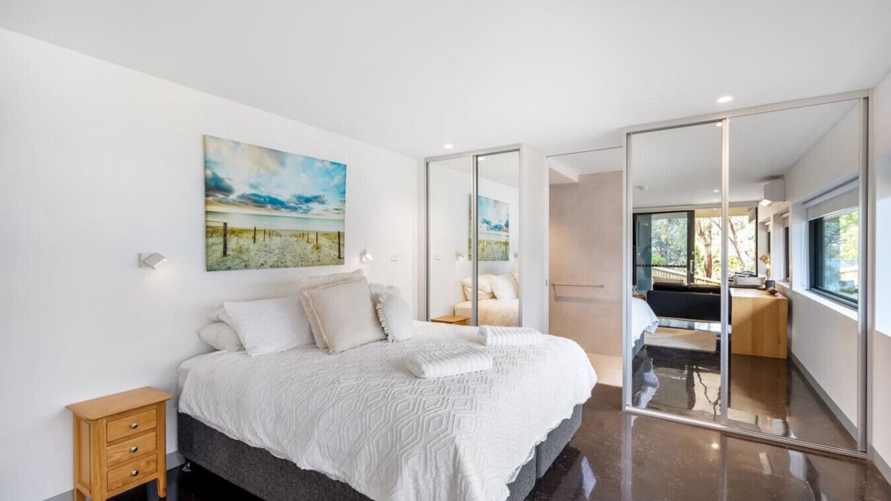 Photo of Bedroom in Blackmans Bay