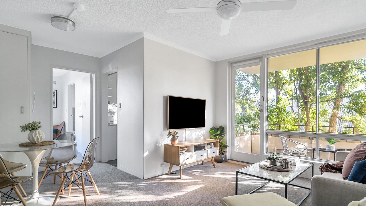 Photo of Livingroom in Crows Nest