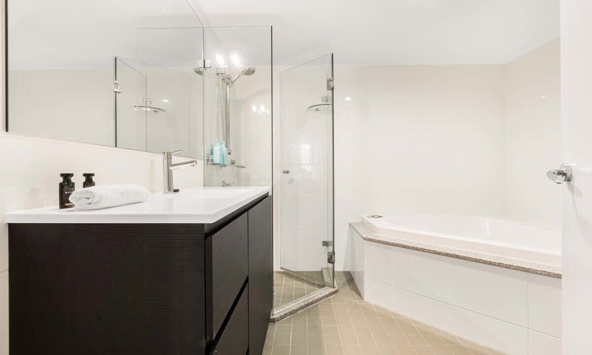 Photo of Bathroom in Woolloomooloo