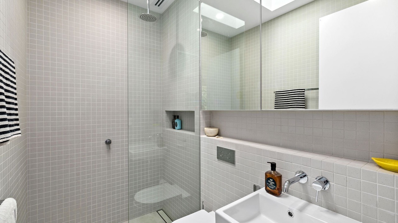 Photo of Bathroom in Avalon Beach