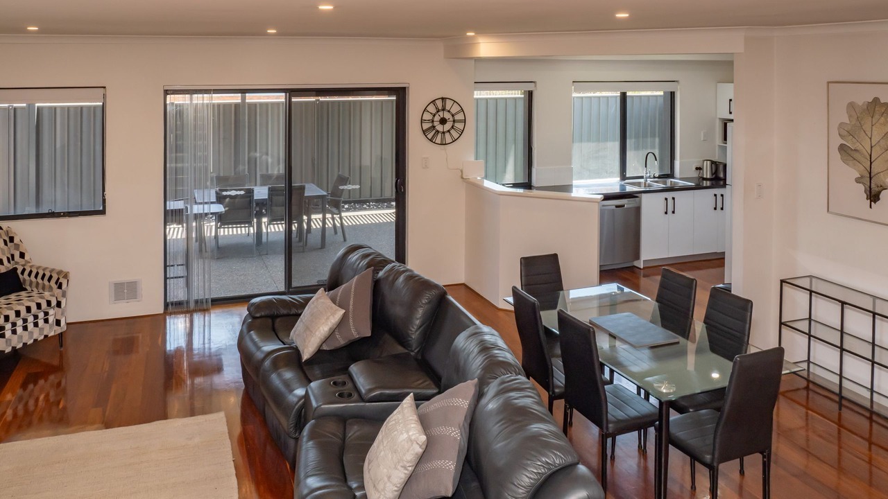Photo of Livingroom in South Bunbury