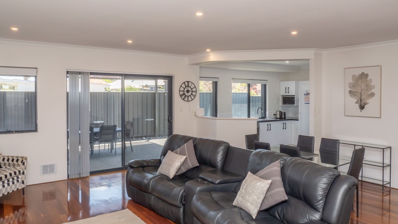 Photo of Livingroom in South Bunbury