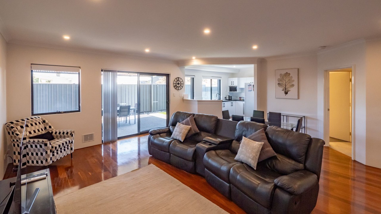 Photo of Livingroom in South Bunbury