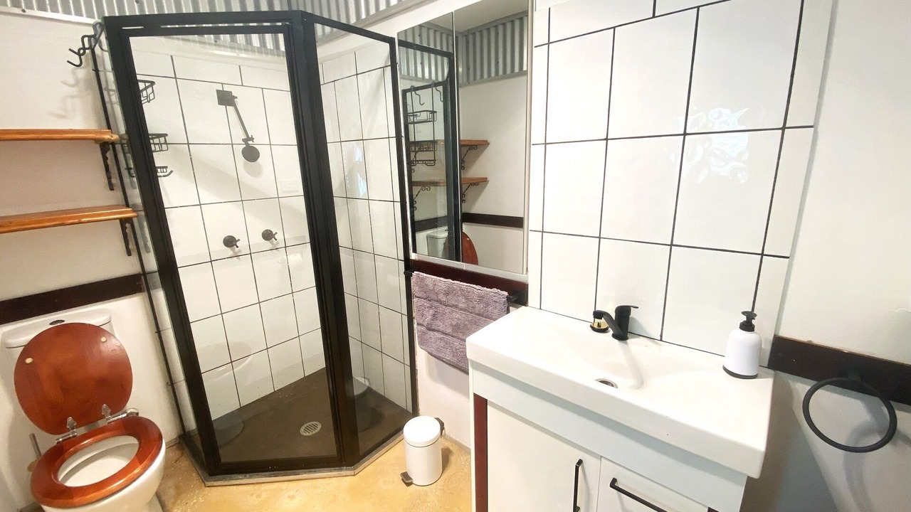 Photo of Bathroom in Hyland Park