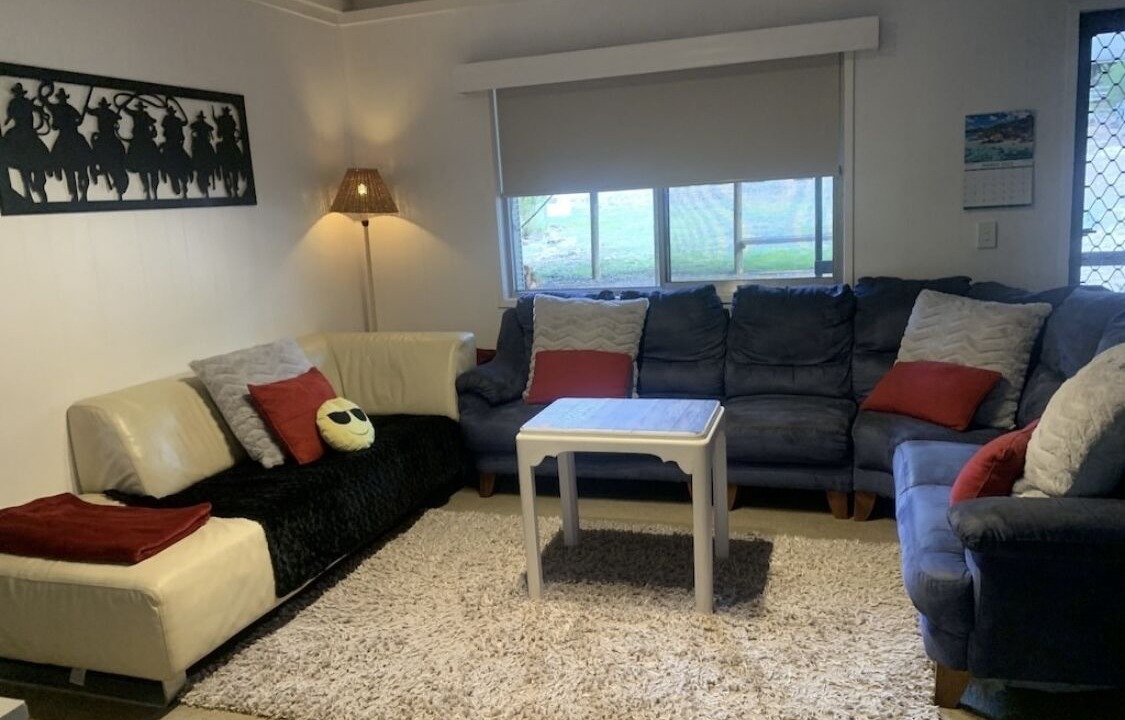Photo of Livingroom in Sawmill Settlement