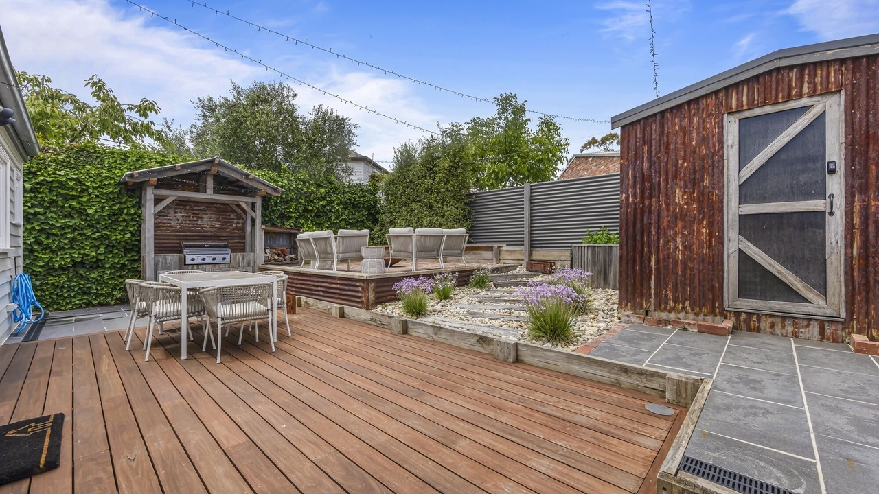 Photo of Outdoor in Golden Point