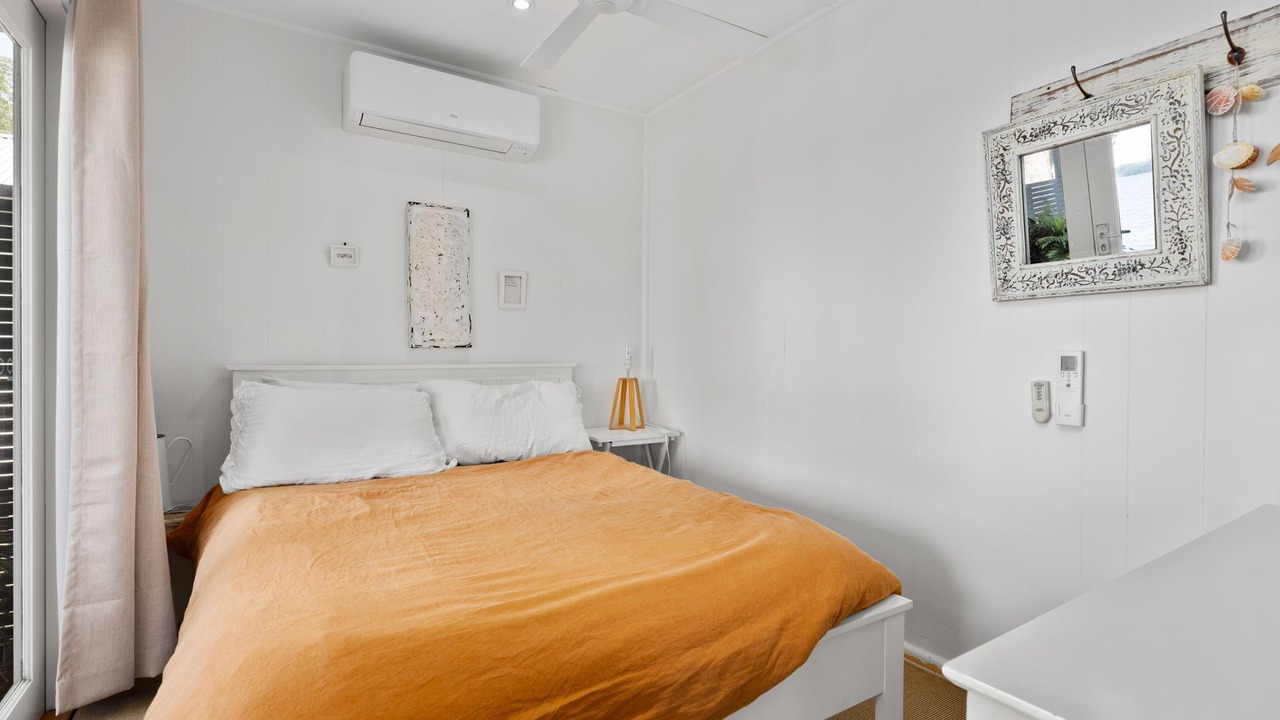 Photo of Bedroom in Erowal Bay
