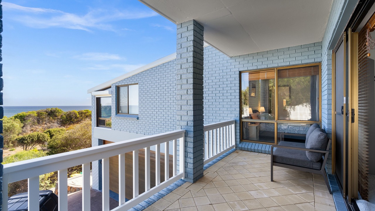 Photo of Patio Balcony in Peppermint Grove Beach