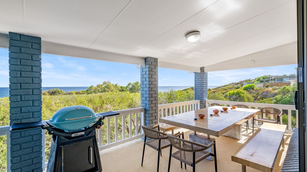 Photo of Patio Balcony in Peppermint Grove Beach