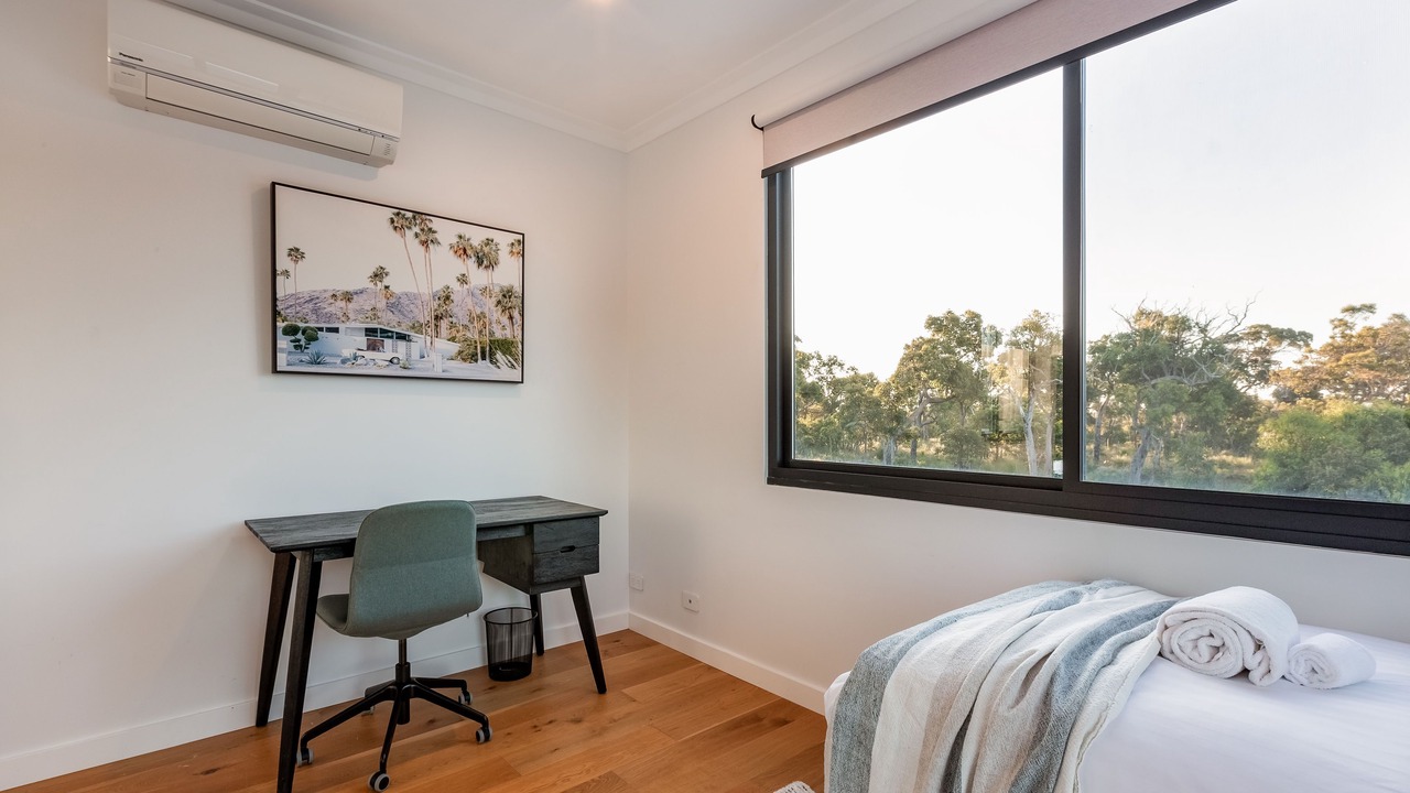 Photo of Bedroom in Eagle Bay