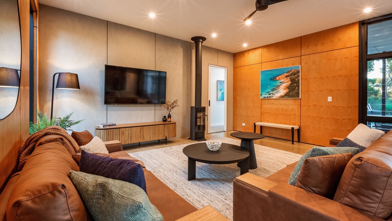 Photo of Livingroom in Eagle Bay