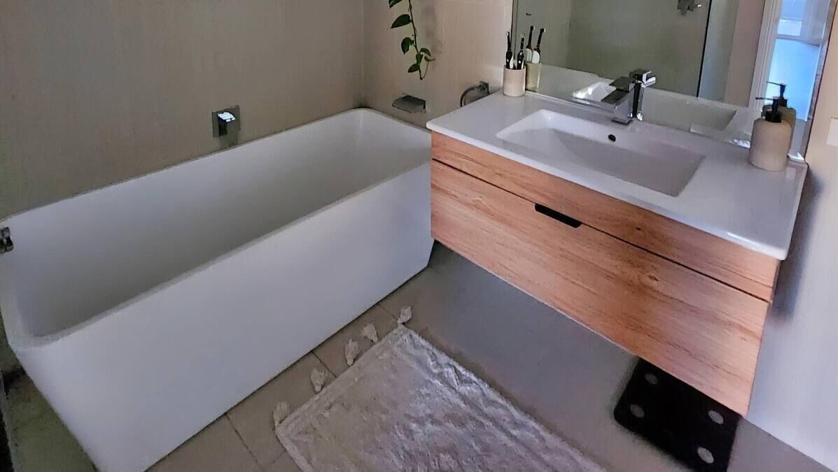 Photo of Bathroom in Pelican