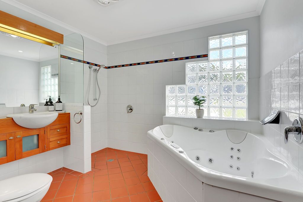 Photo of Bathroom in Scamander