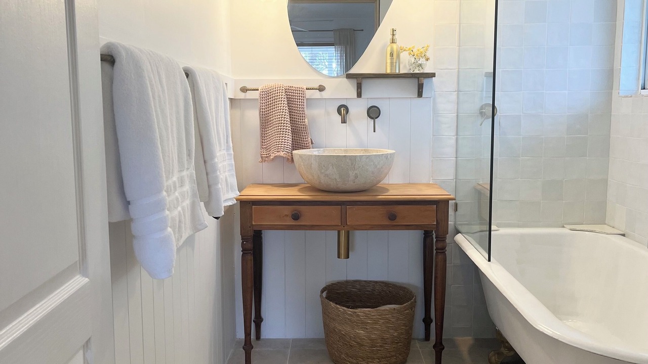 Photo of Bathroom in Scone