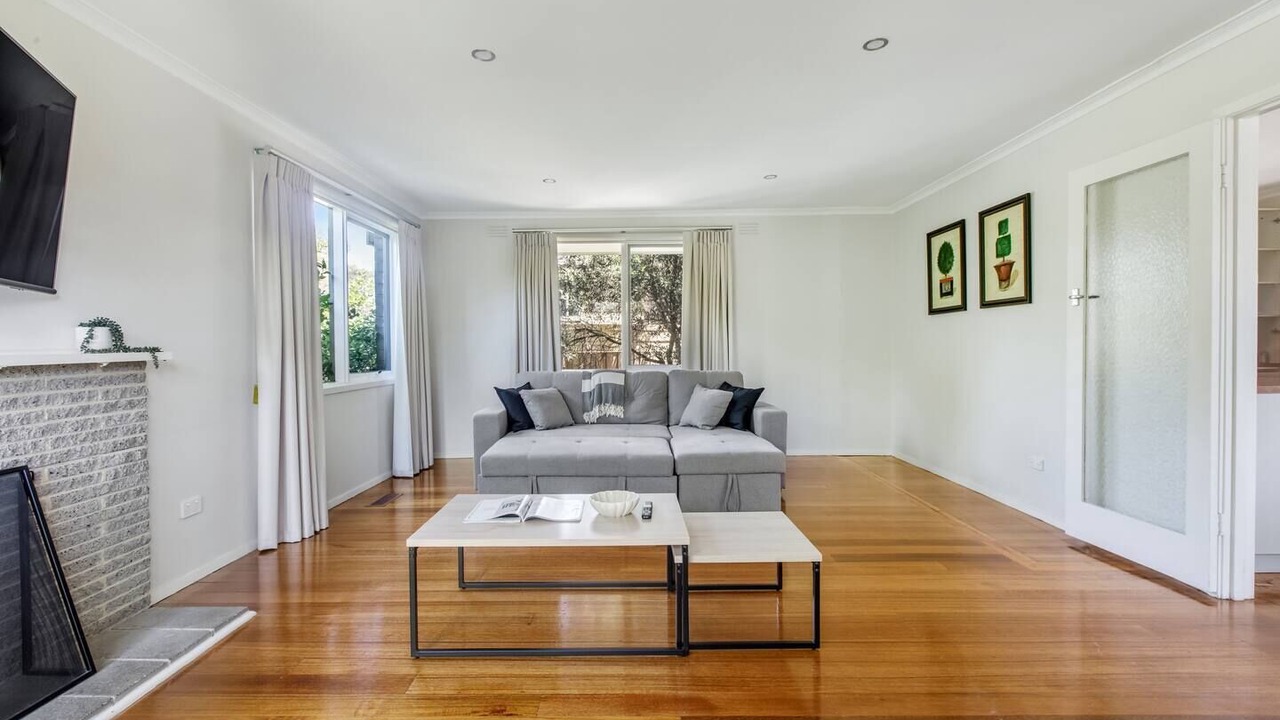 Photo of Livingroom in Glen Waverley