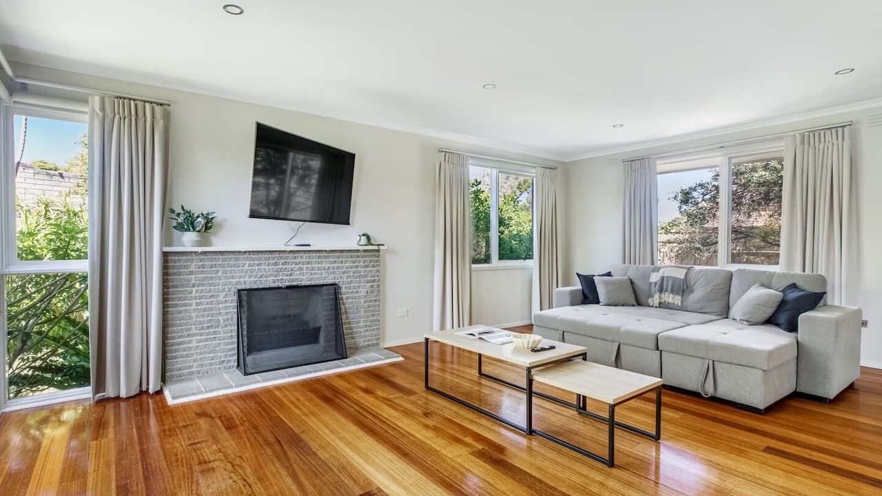 Photo of Livingroom in Glen Waverley