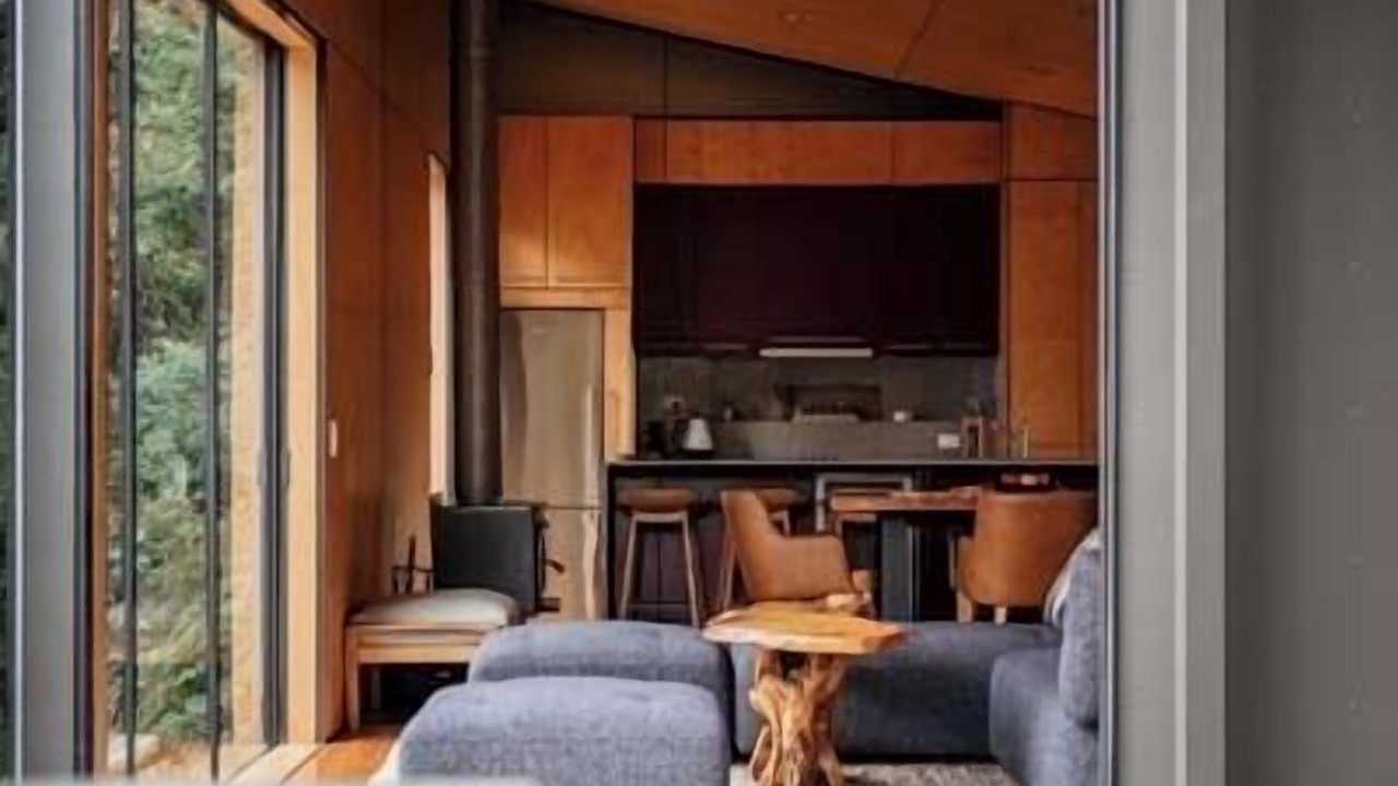 Photo of Livingroom in Police Point
